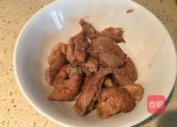 蒜苔香菇炒肉的做法图解4