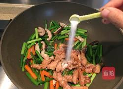 蒜苔香菇炒肉的做法图解8