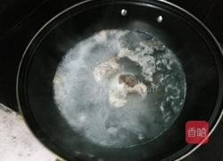 海带炖筒子骨的做法图解2