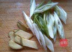 鸡肉炒木耳的做法图解4