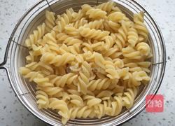 鲜虾意面的做法图解4