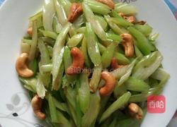 腰果炒芹菜的做法图解12