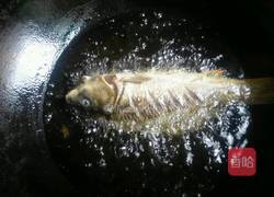 红烧小鲤鱼的做法图解6