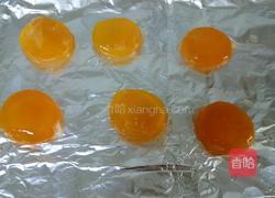 腌咸蛋黄的做法图解11