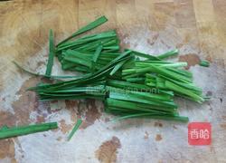 韭菜豆芽的做法图解2