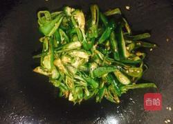 辣椒炒肉丝的做法图解7