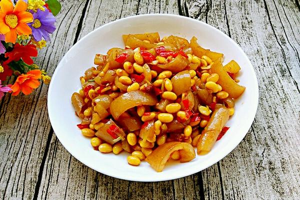 酱肉皮炒黄豆