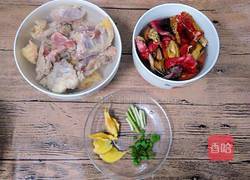 红菇鸡汤的做法图解2