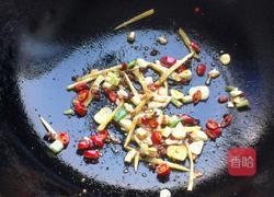 干锅鲫鱼的做法图解5