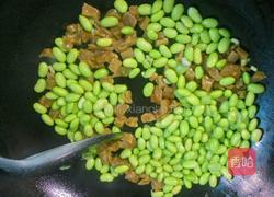 酱瓜炒毛豆的做法图解7