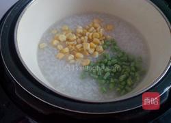 鲜玉米蔬菜粥的做法图解5
