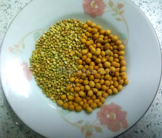 准备好食材。