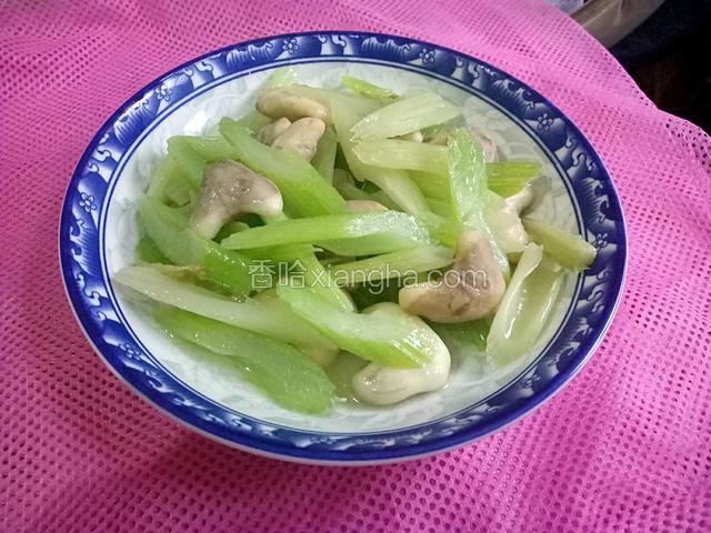 西芹炒菱角
