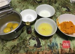 卡式达南瓜戚风的做法图解2