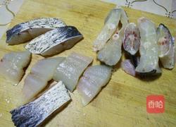 鲢鱼焖豆腐的做法图解2