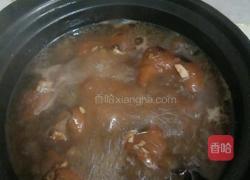 猪蹄焖花生的做法图解9