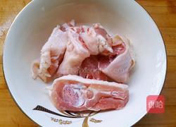 海参香菇煲鸡汤的做法图解1