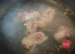 海参香菇煲鸡汤的做法图解2