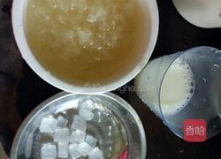 牛奶燕窝的做法图解1