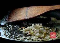 法式白葡萄酒煮青口的做法图解4