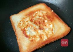 面包煎蛋的做法图解8