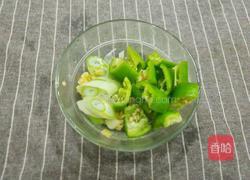 香菇炖鸡的做法图解3