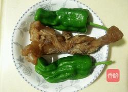 青椒炒牛筋的做法图解1