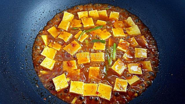 汤汁粘稠关火即可。