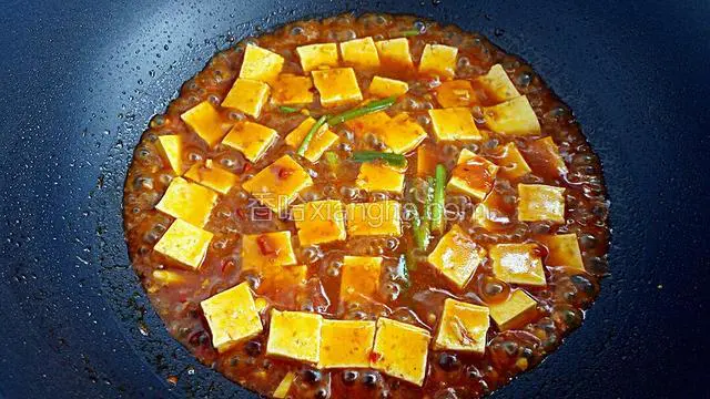 汤汁粘稠关火即可。