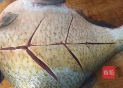 私房蒸武昌鱼的做法图解1