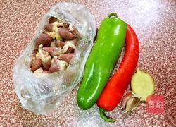 辣椒炒鸡心的做法图解1