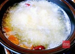 莲子百合红枣粥的做法图解5