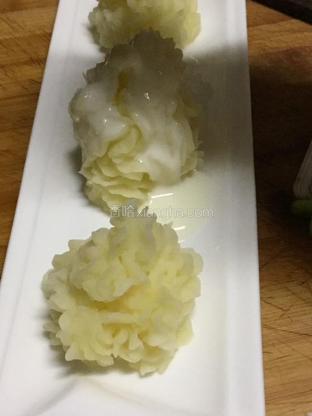 淋上酸奶