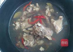 青椒炒卤牛肉的做法图解1