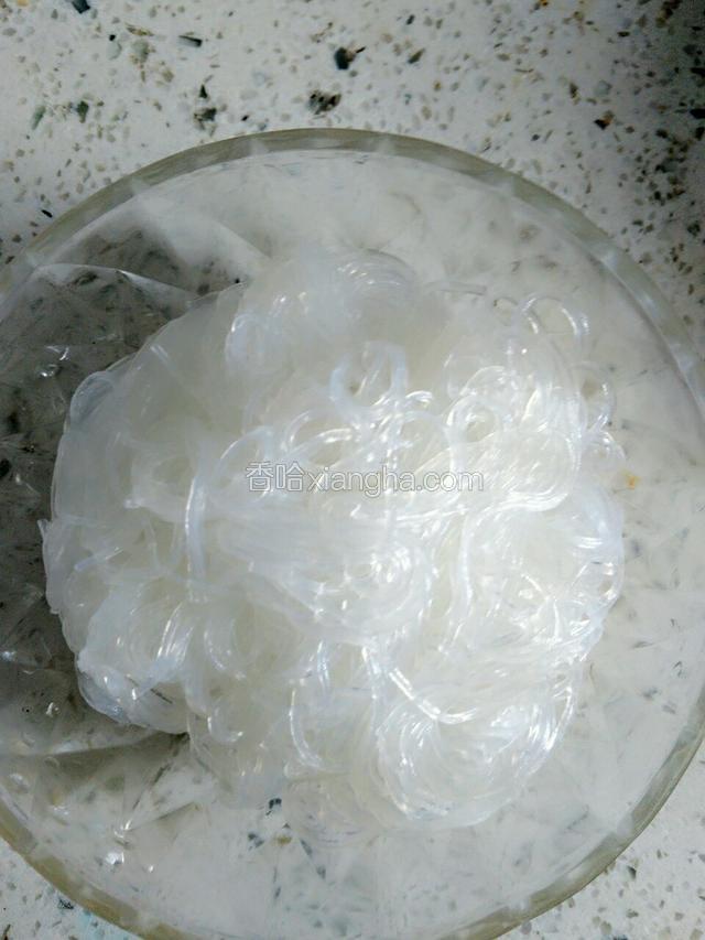粉丝泡二十分钟就差不多泡好了