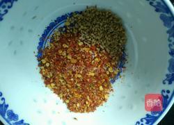 小鱼辣酱的做法图解1