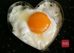 心形煎鸡蛋的做法图解3