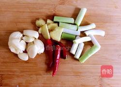 土豆烧猪蹄的做法图解4