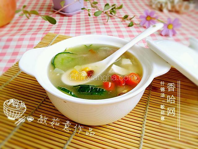 盛上一碗淋上香油，真的是鲜香美味哦！