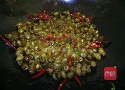 酸辣炒田螺的做法图解5