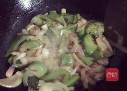 洋葱炒青椒的做法图解5