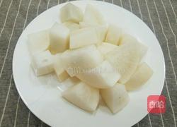 萝卜玉米汤的做法图解2