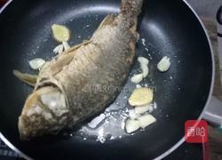 酱烧鲫鱼的做法图解7