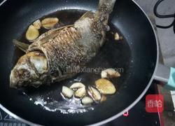 酱烧鲫鱼的做法图解8
