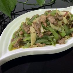 青椒炒鸭肉的做法[图]