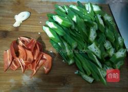 牛肉炒秋葵的做法图解4