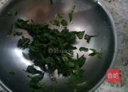 艾叶煎蛋的做法图解2