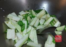 青椒炒丝瓜的做法图解4
