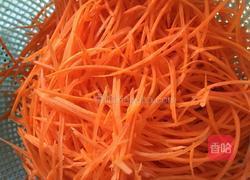 炝炒萝卜丝的做法图解3