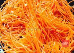 炝炒萝卜丝的做法图解5